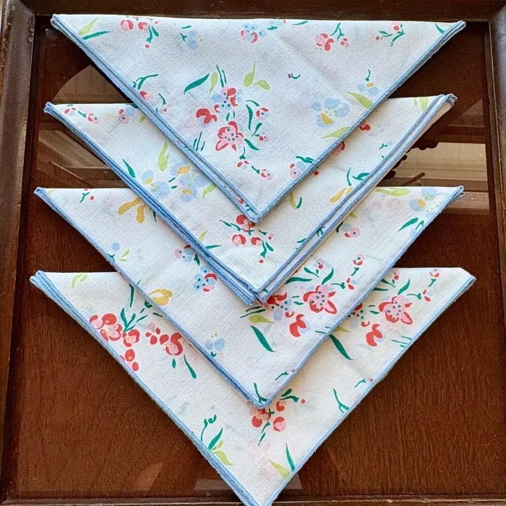 Vintage Oleg Cassini Floral Cotton Cloth Napkins Set of 4